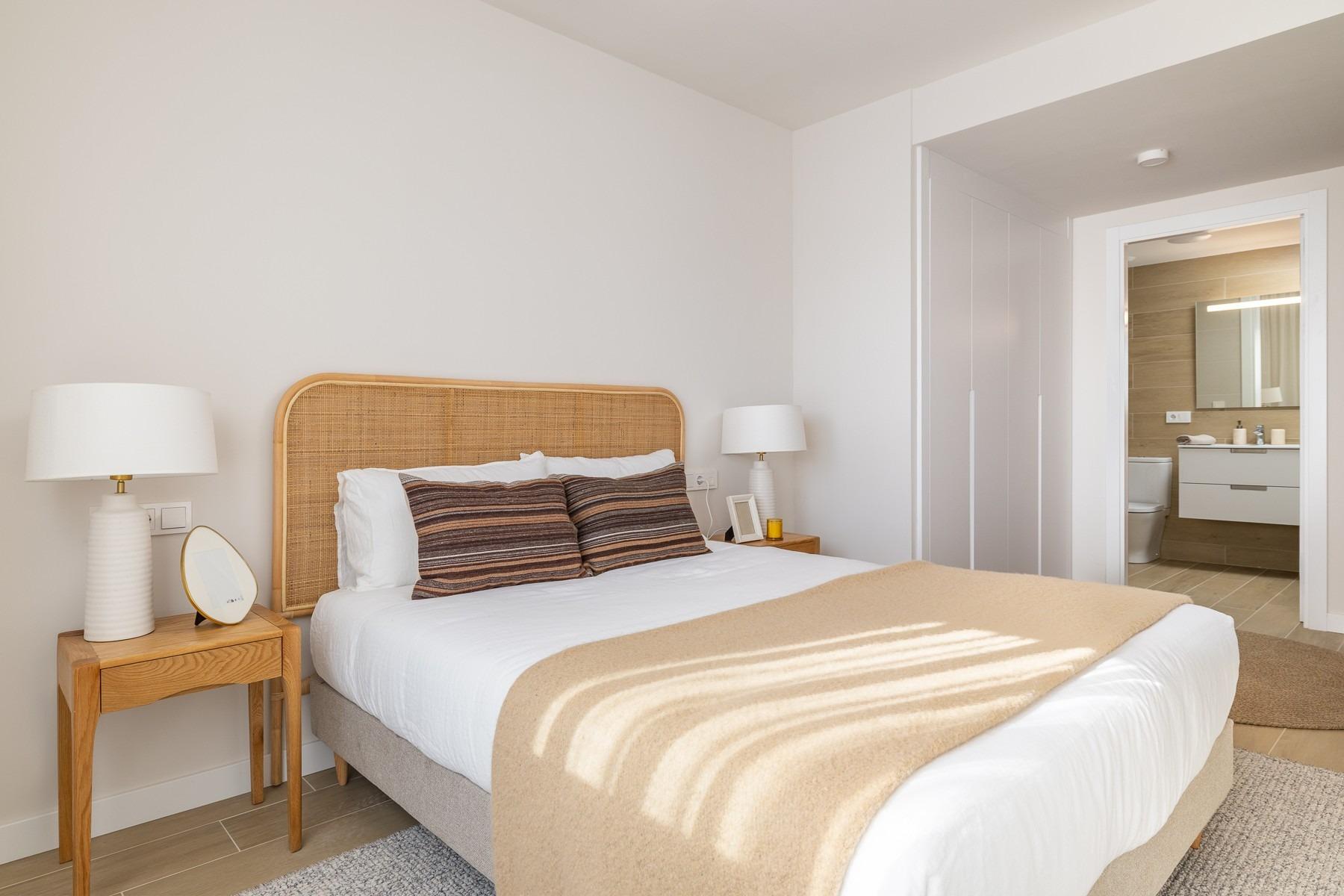 Modern New Build Homes in Calpe Just 450 m from Playa del Cantal Roig