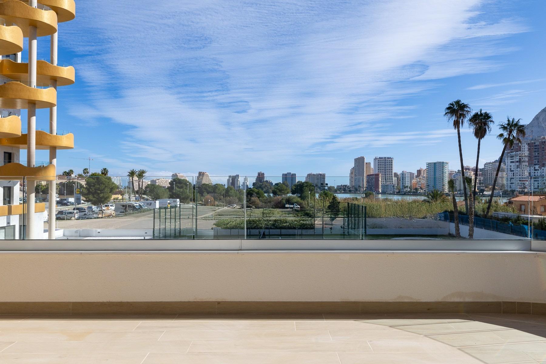 Modern New Build Homes in Calpe Just 450 m from Playa del Cantal Roig