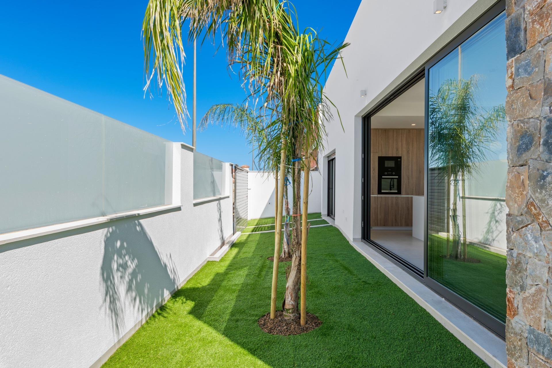 New Build Villas Near Serena Golf in Los Alcazares