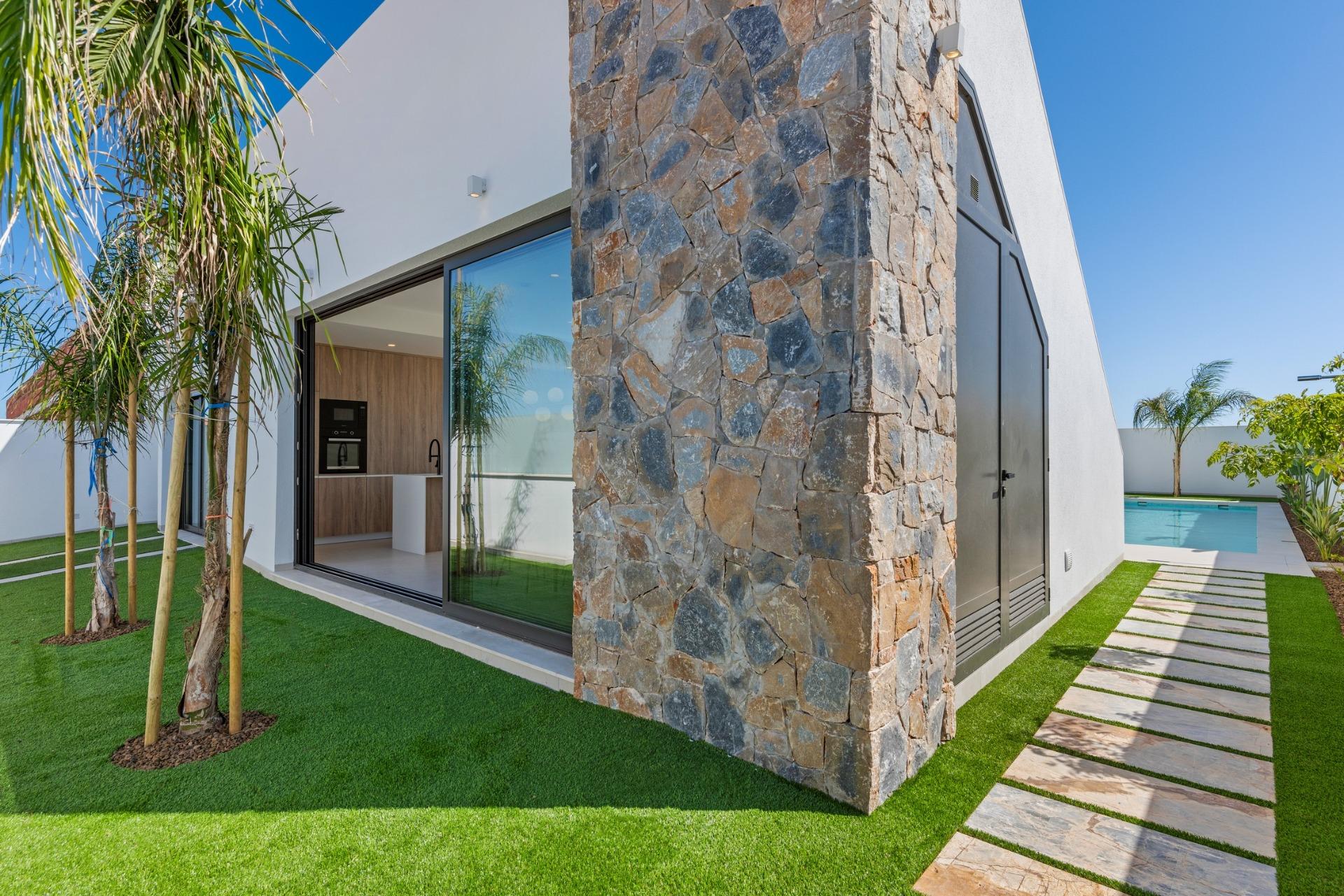New Build Villas Near Serena Golf in Los Alcazares