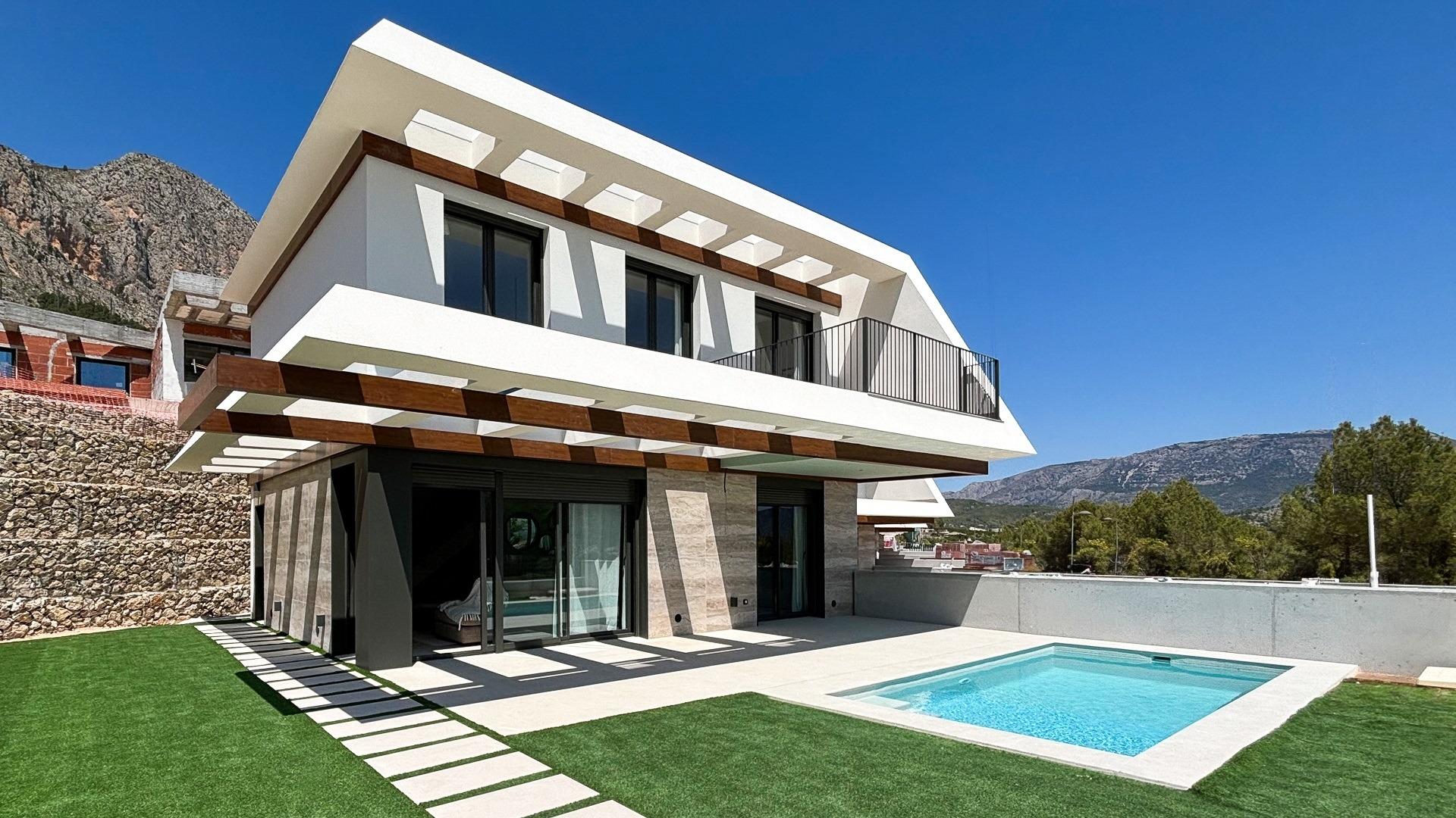 22-1 NEW BUILD VILLAS IN POLOP