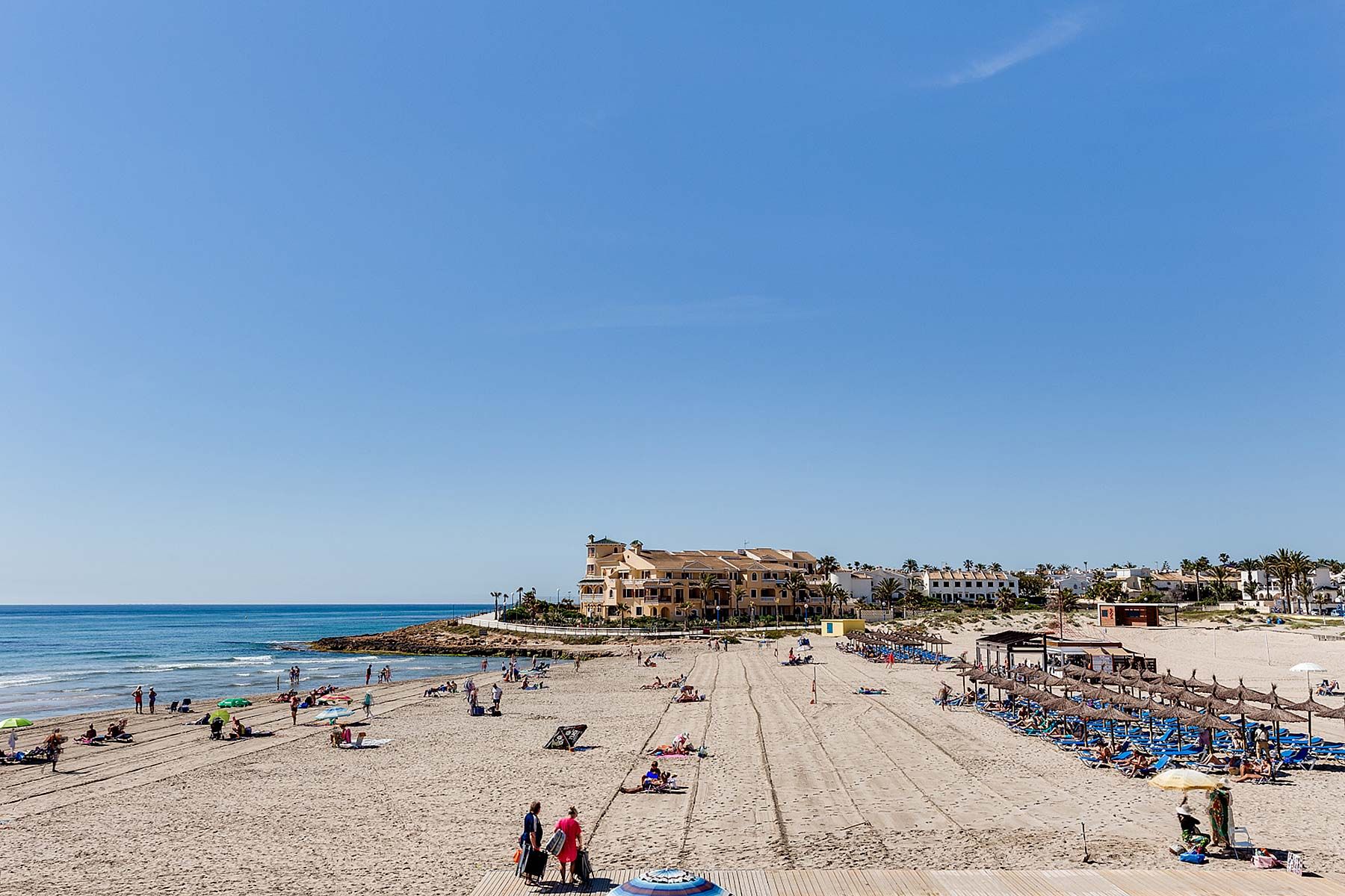 Villa in La Zenia that redefines the concept of Mediterranean luxury