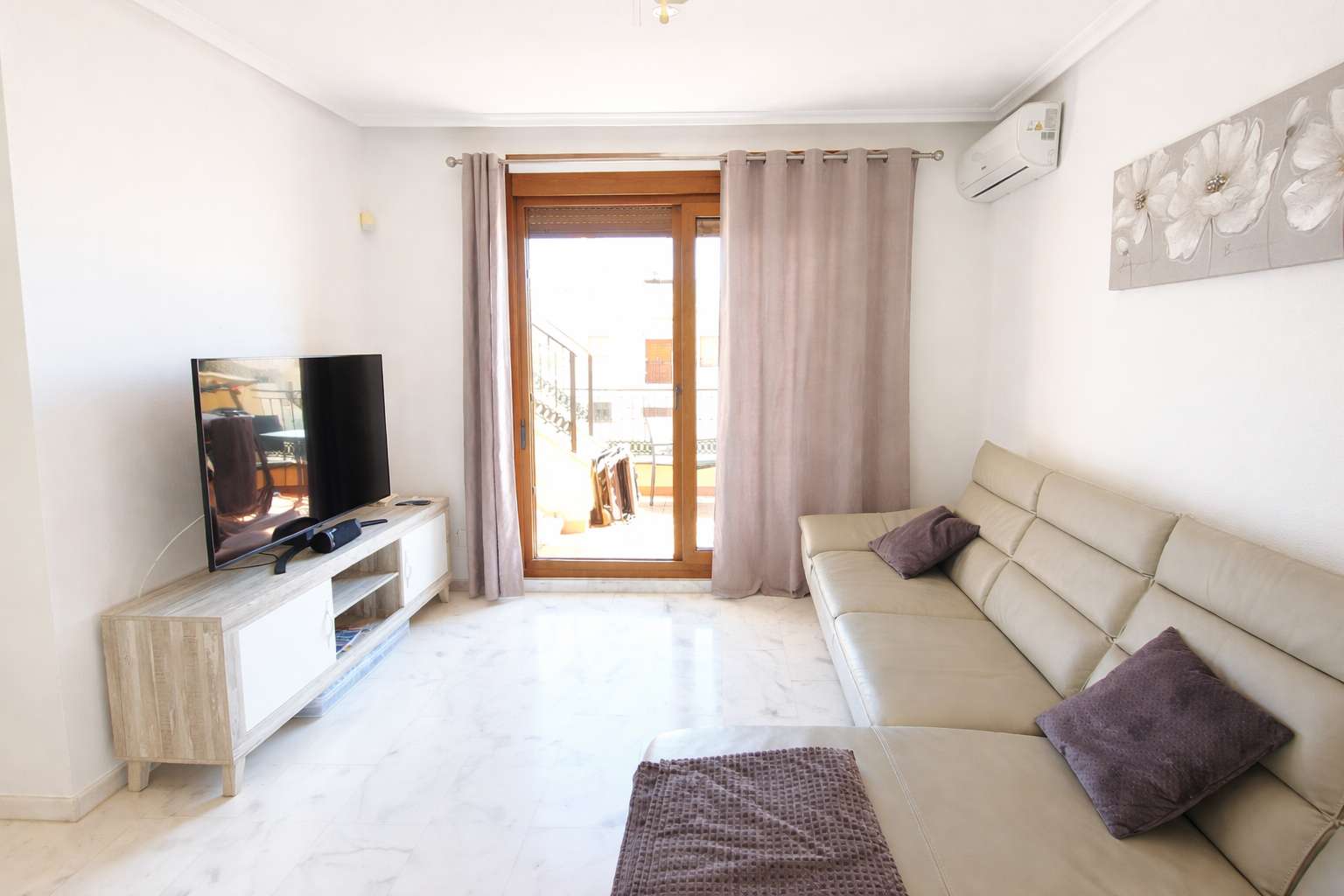 Apartment for Sale in Algorfa, Alicante