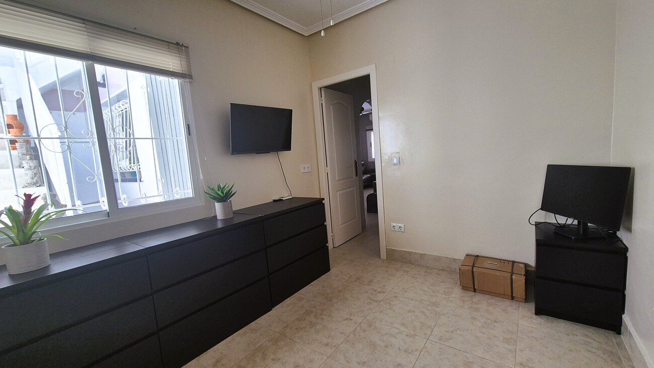 Semi Detached for Sale in Villamartin, Alicante