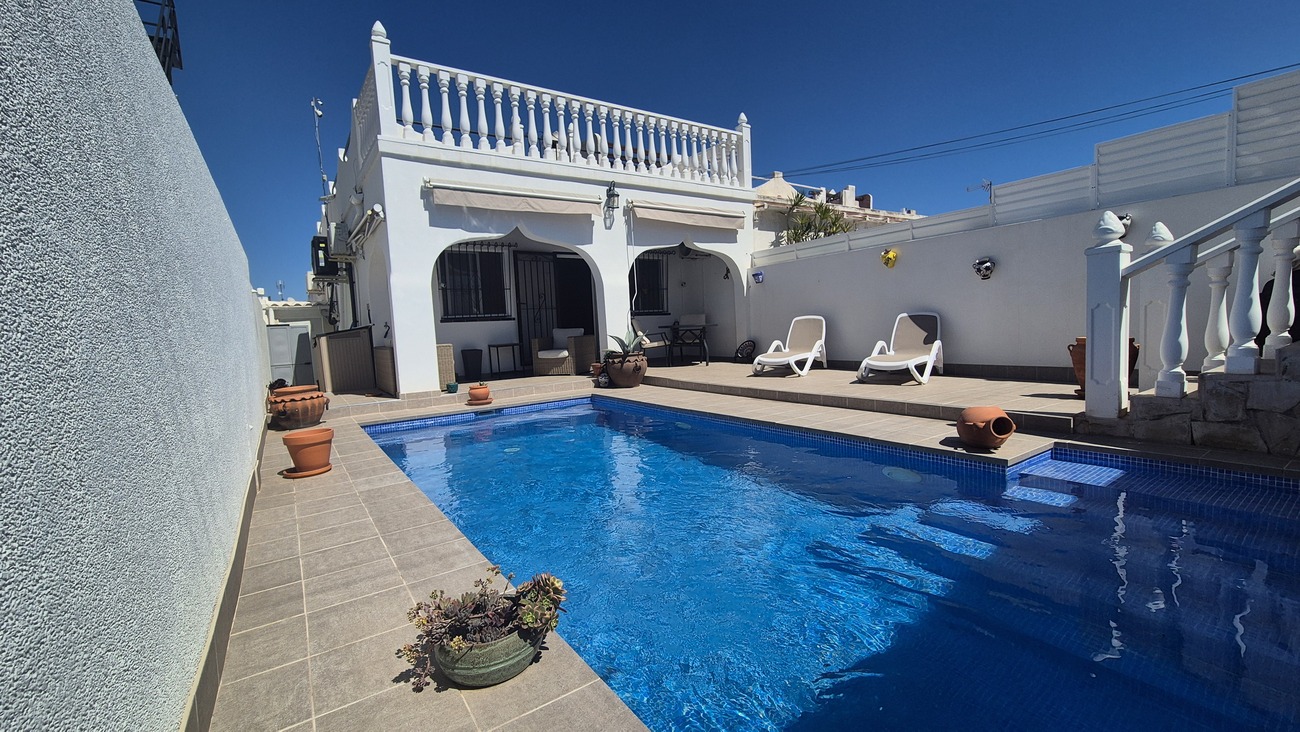 bungalow-villamartin-cbhd11-1 Semi Detached for Sale in Villamartin, Alicante