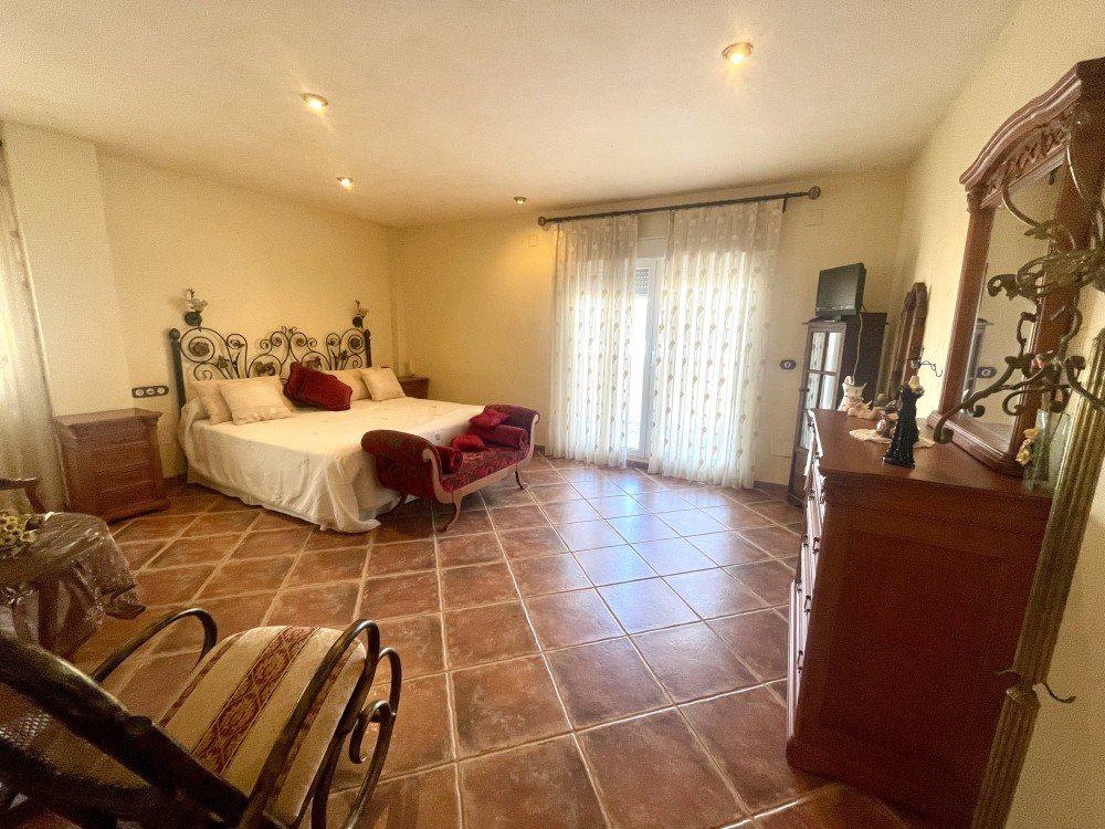 Villa for Sale in Formentera del Segura, Alicante