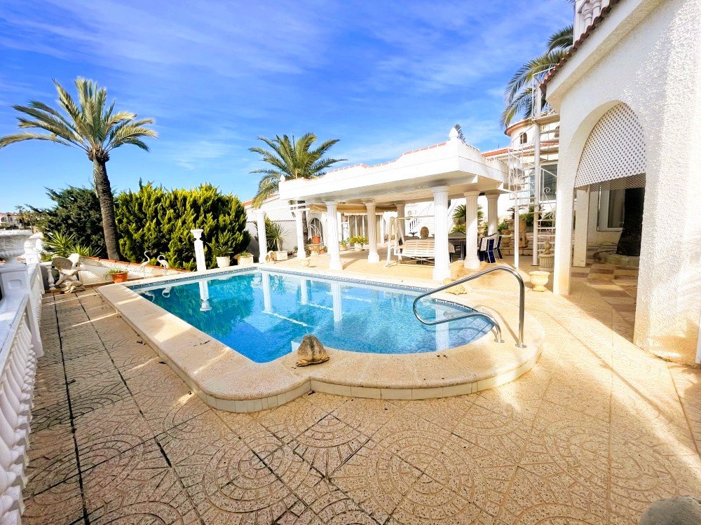 Villa for Sale in Ciudad Quesada, Alicante