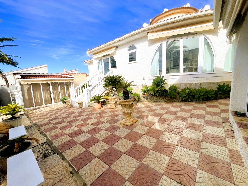 Villa for Sale in Ciudad Quesada, Alicante