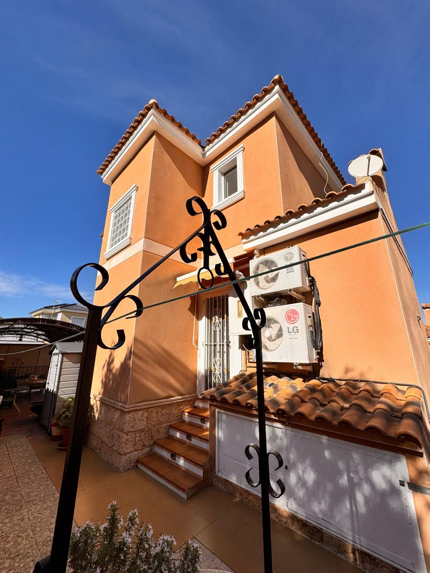 Apartment for Sale in Jacarilla, Alicante
