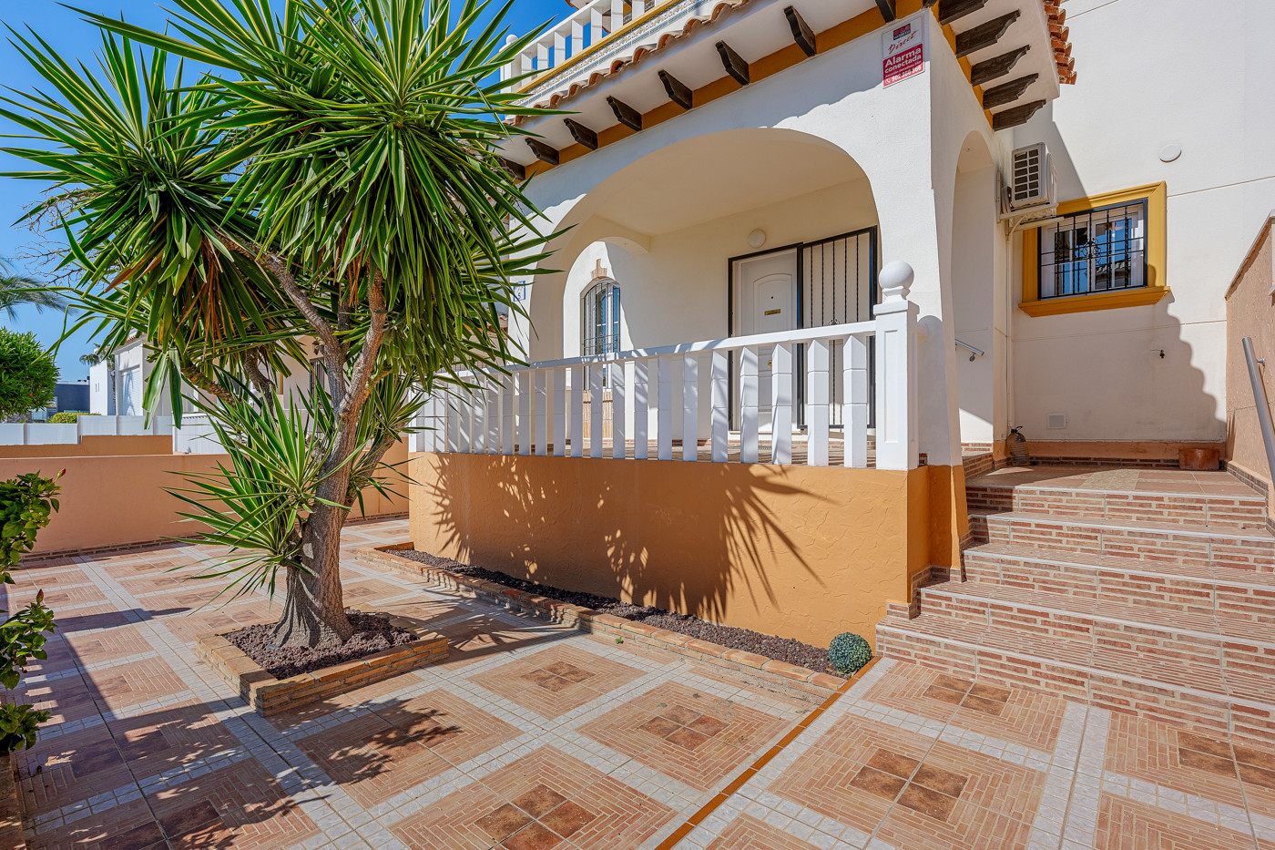 Quad House for Sale in Cabo Roig, Alicante