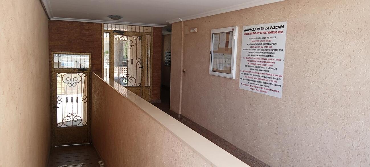 Apartment for Sale in Los Montesinos, Alicante