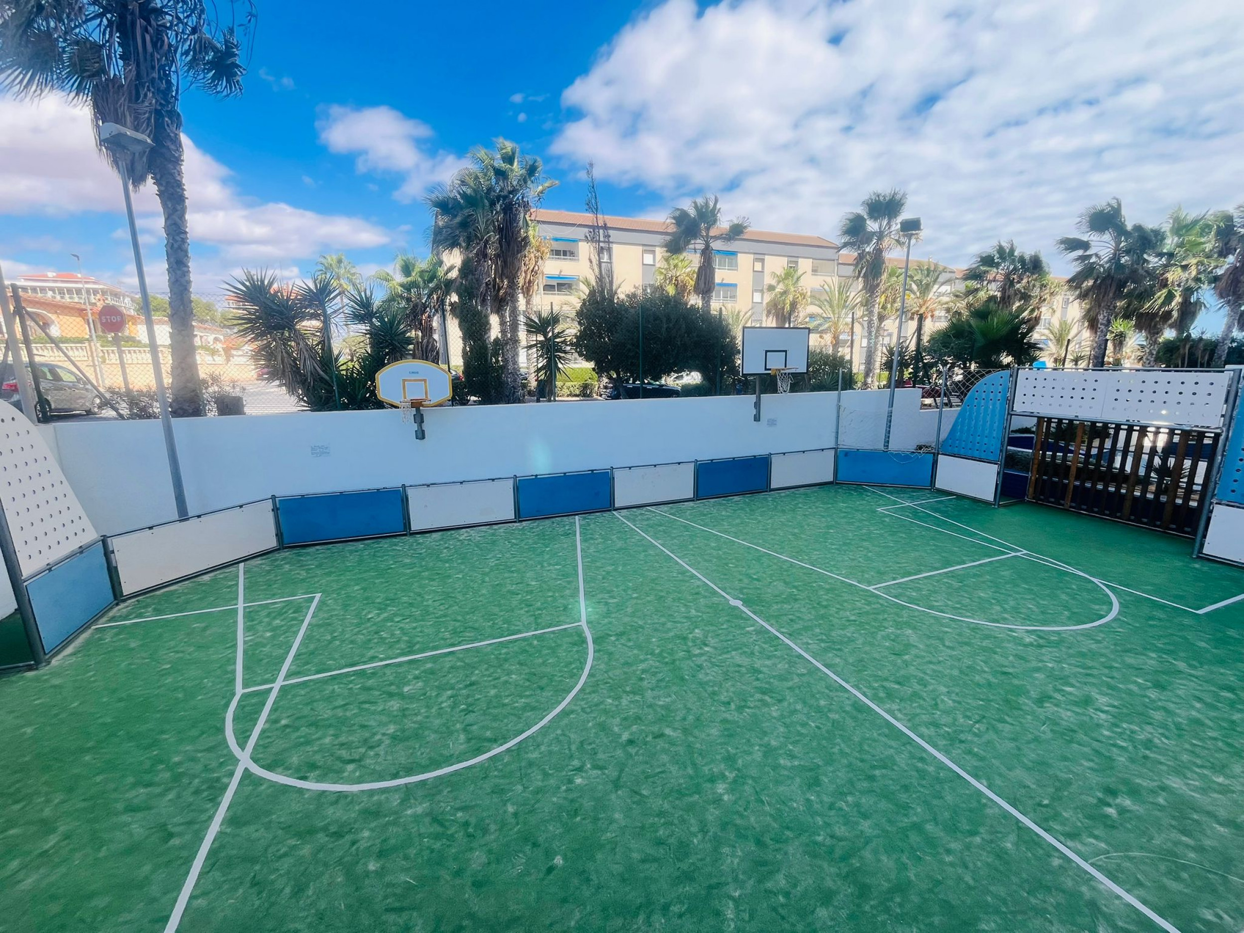 Apartment for Sale in Punta Prima, Alicante