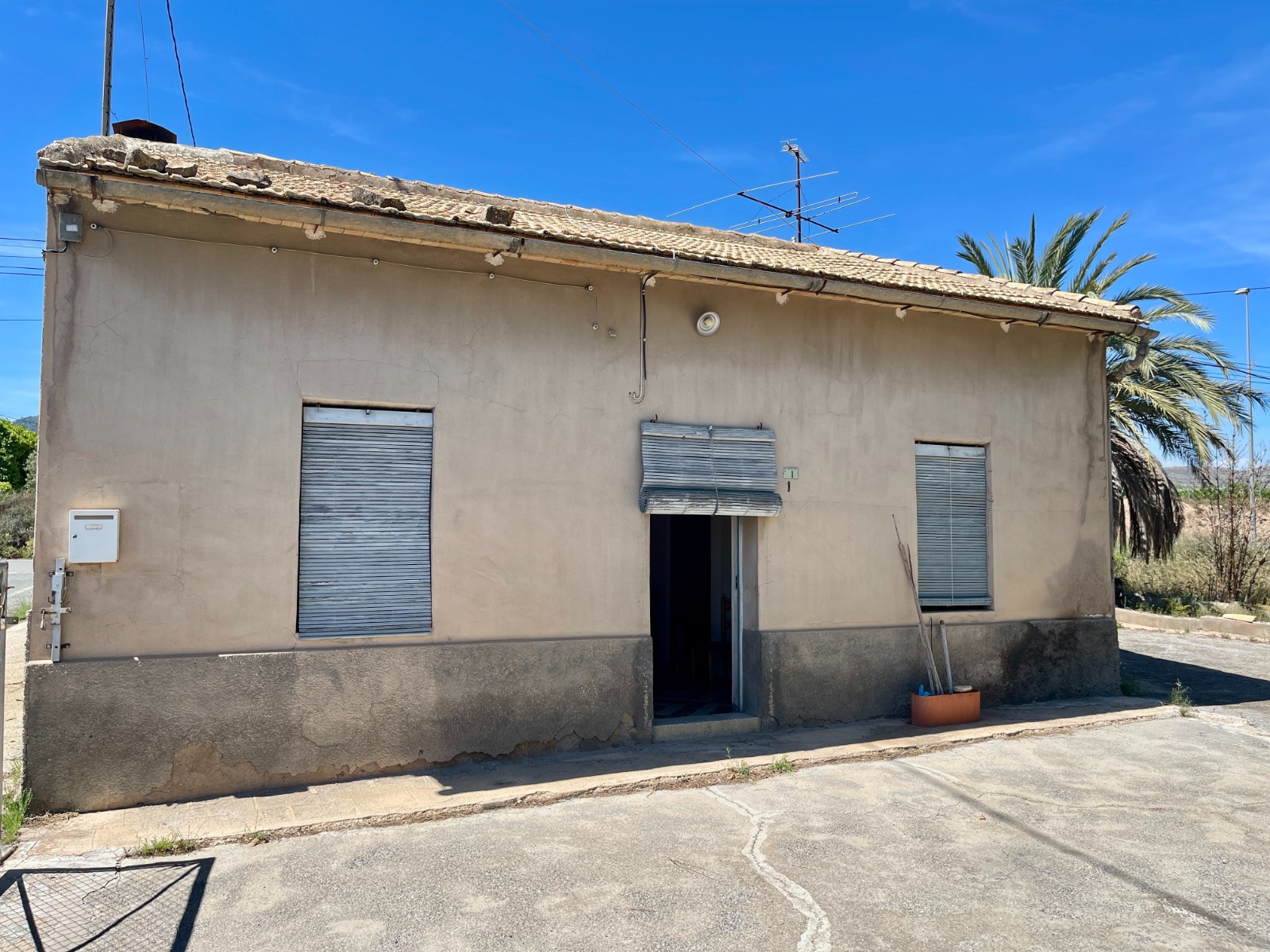 Villa for Sale in La Romana, Alicante