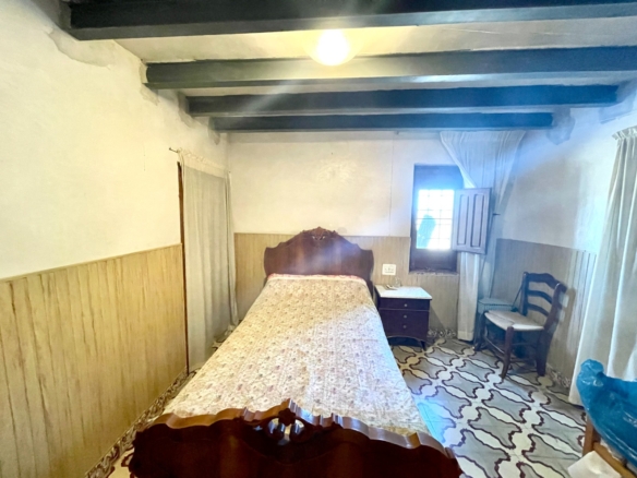584