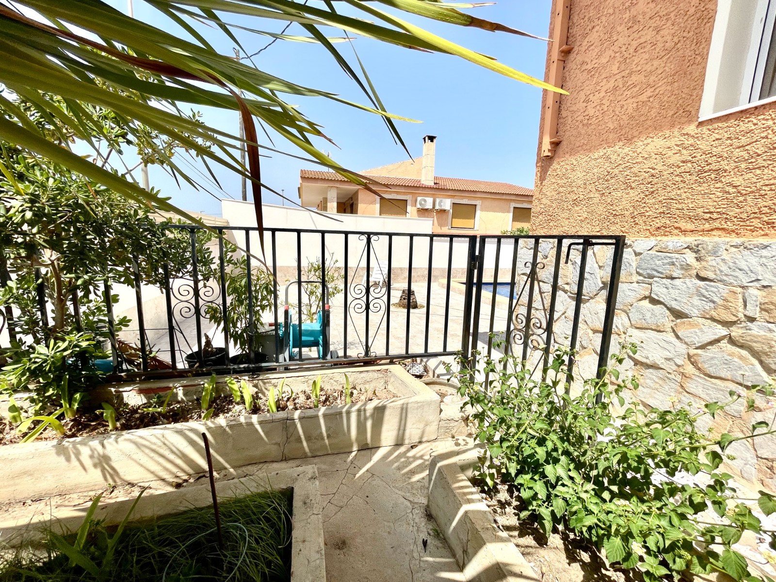 Villa for Sale in Benijofar, Alicante