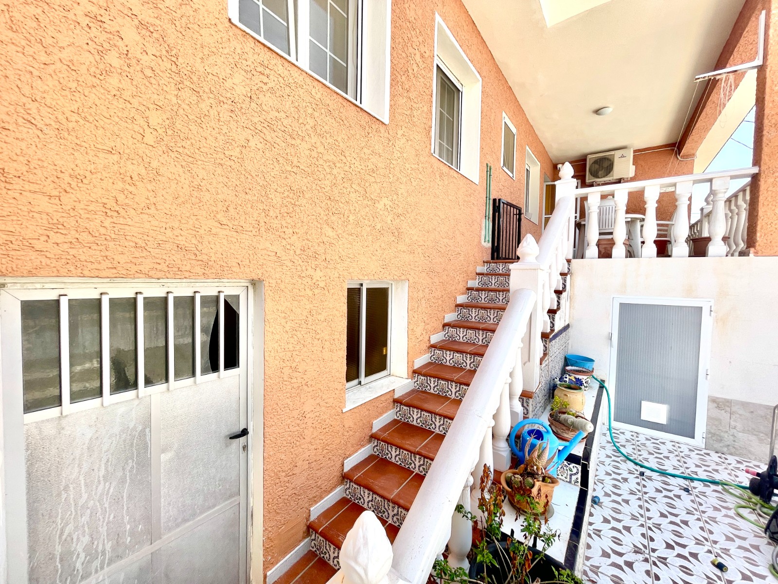 Villa for Sale in Benijofar, Alicante