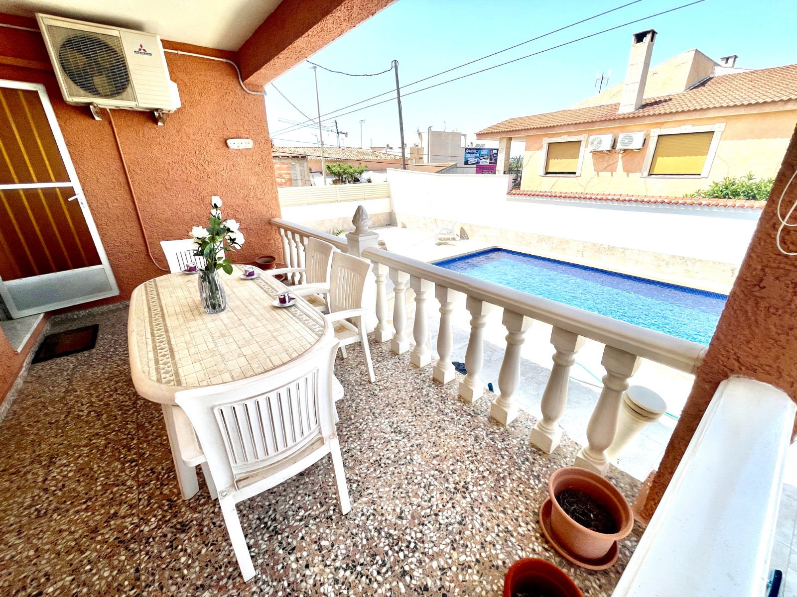 Villa for Sale in Benijofar, Alicante