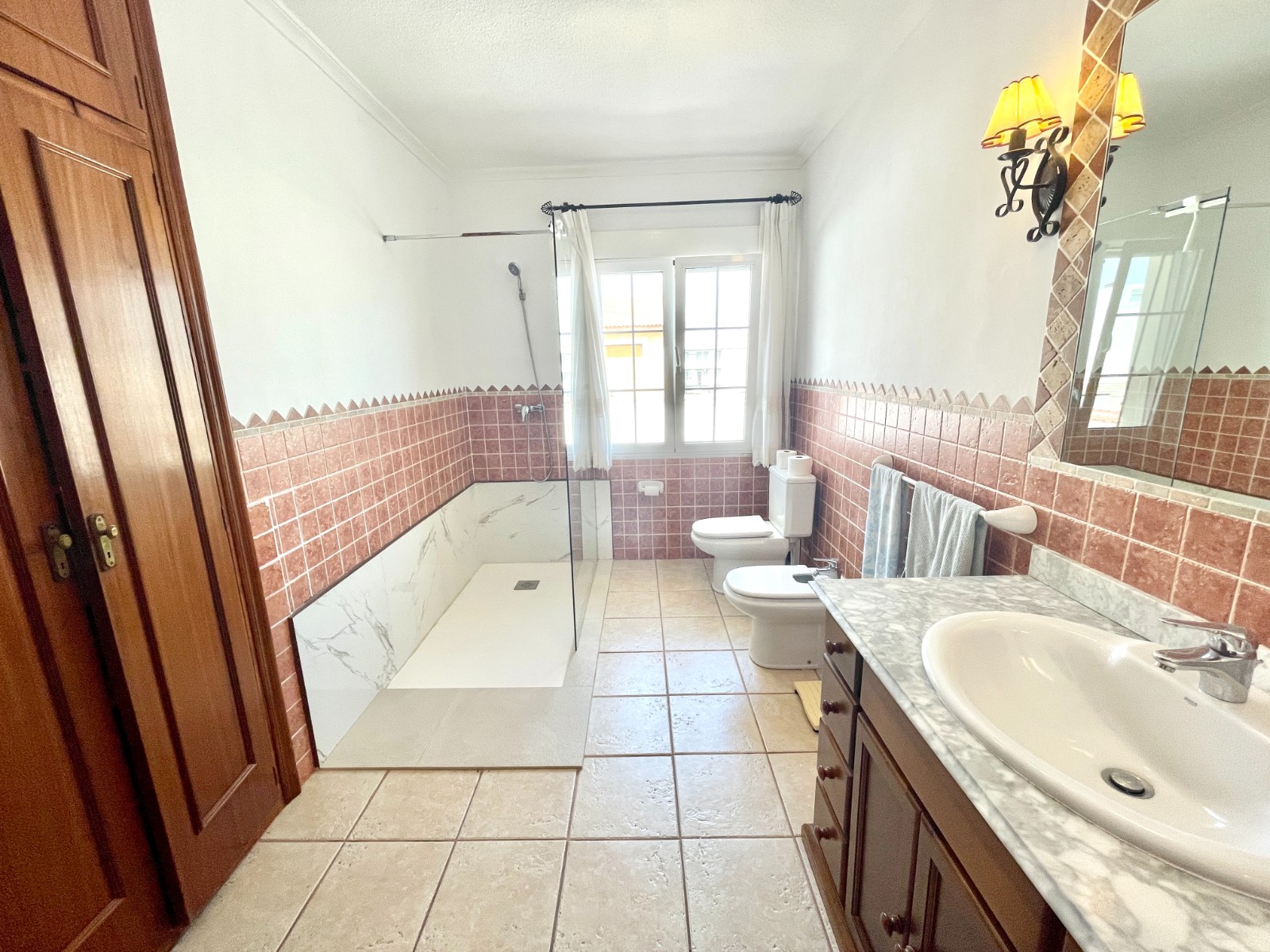 Villa for Sale in Benijofar, Alicante