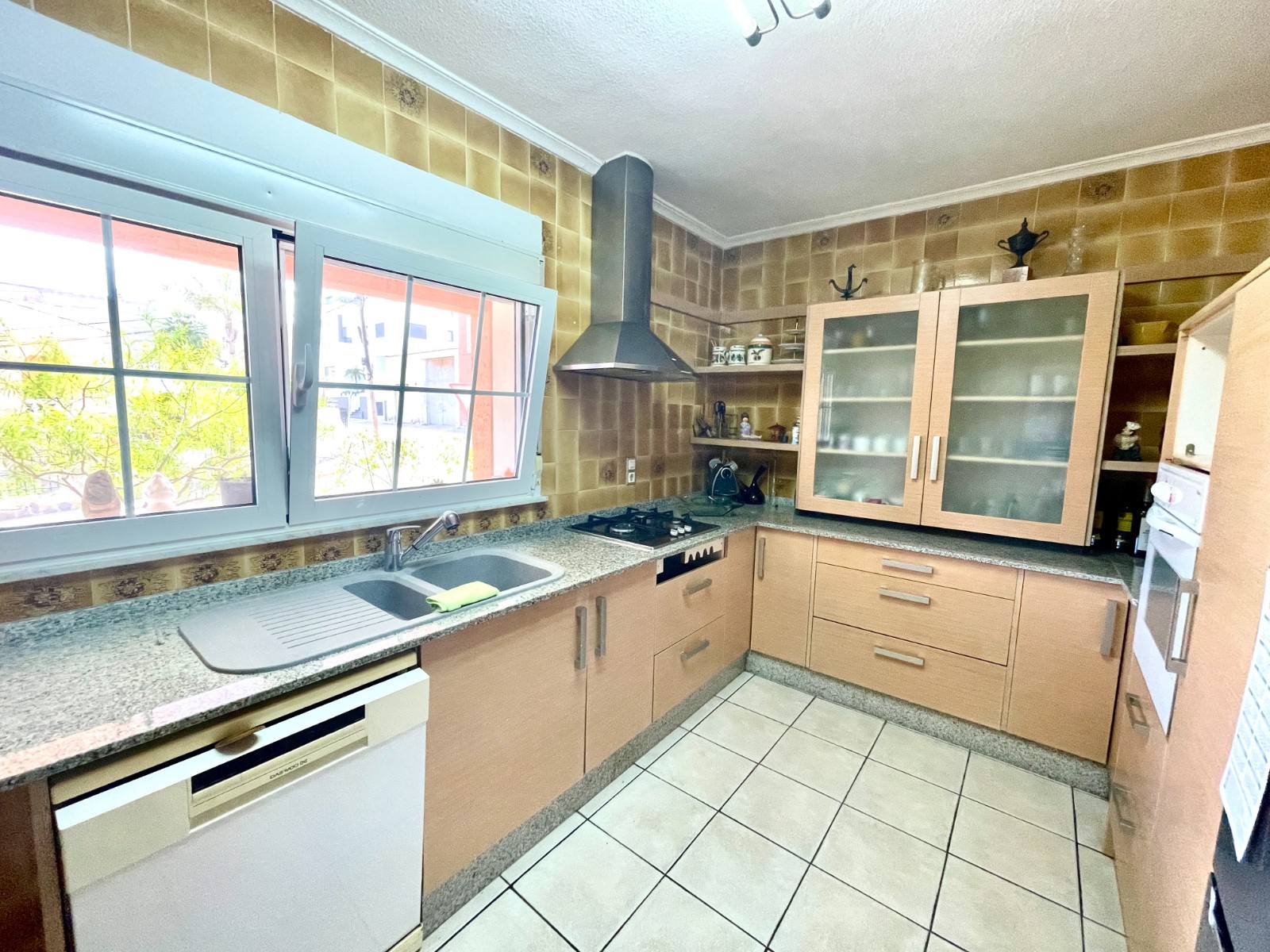 Villa for Sale in Benijofar, Alicante