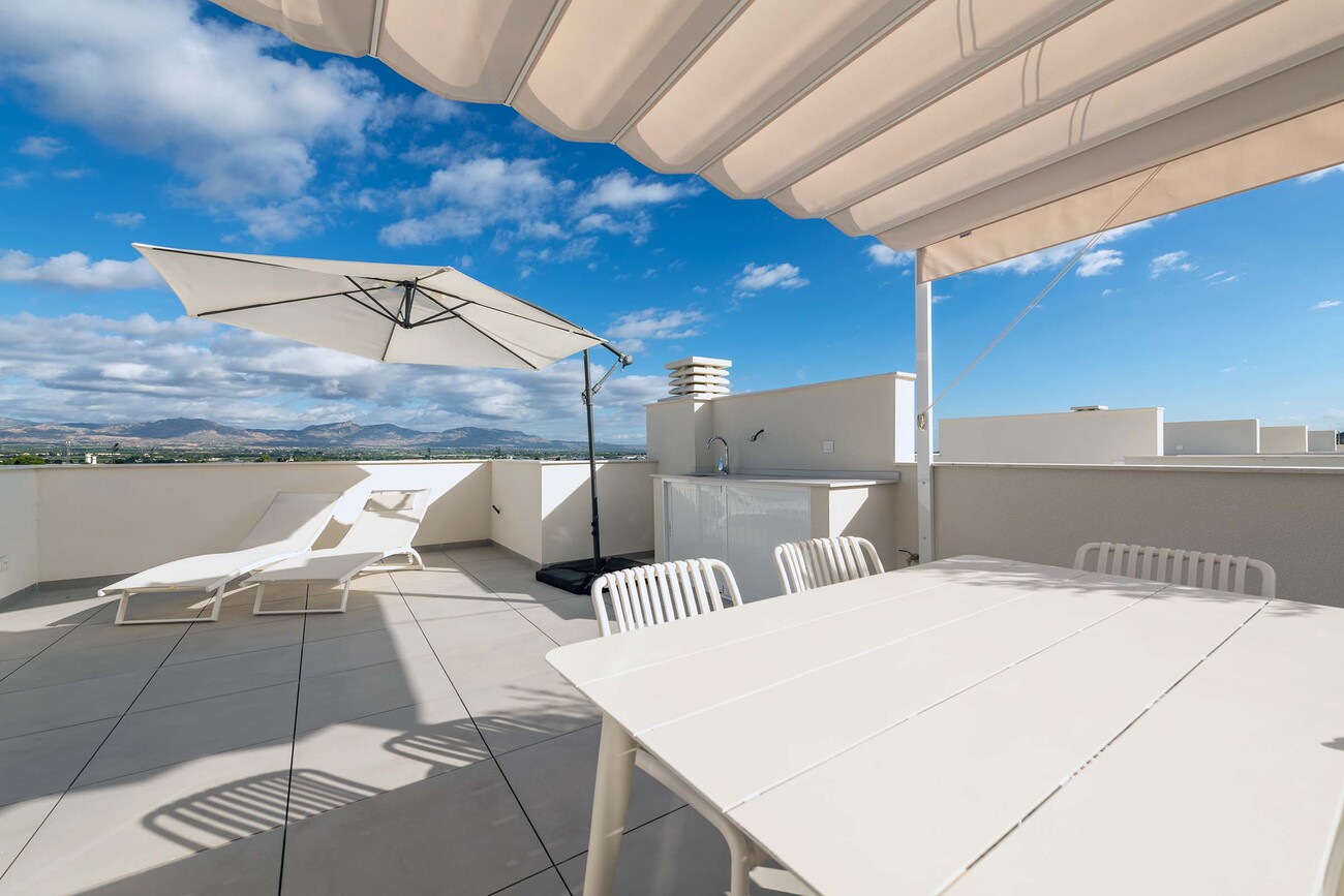 Villa for Sale in Cox, Alicante
