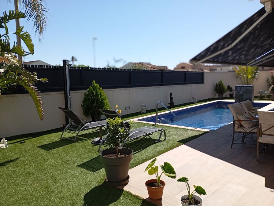 Villa for Sale in Daya Nueva, Alicante