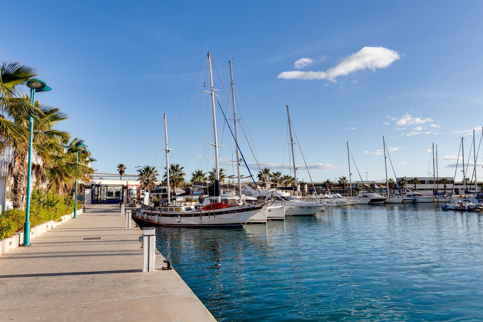 Apartment for Sale in Torrevieja, Alicante