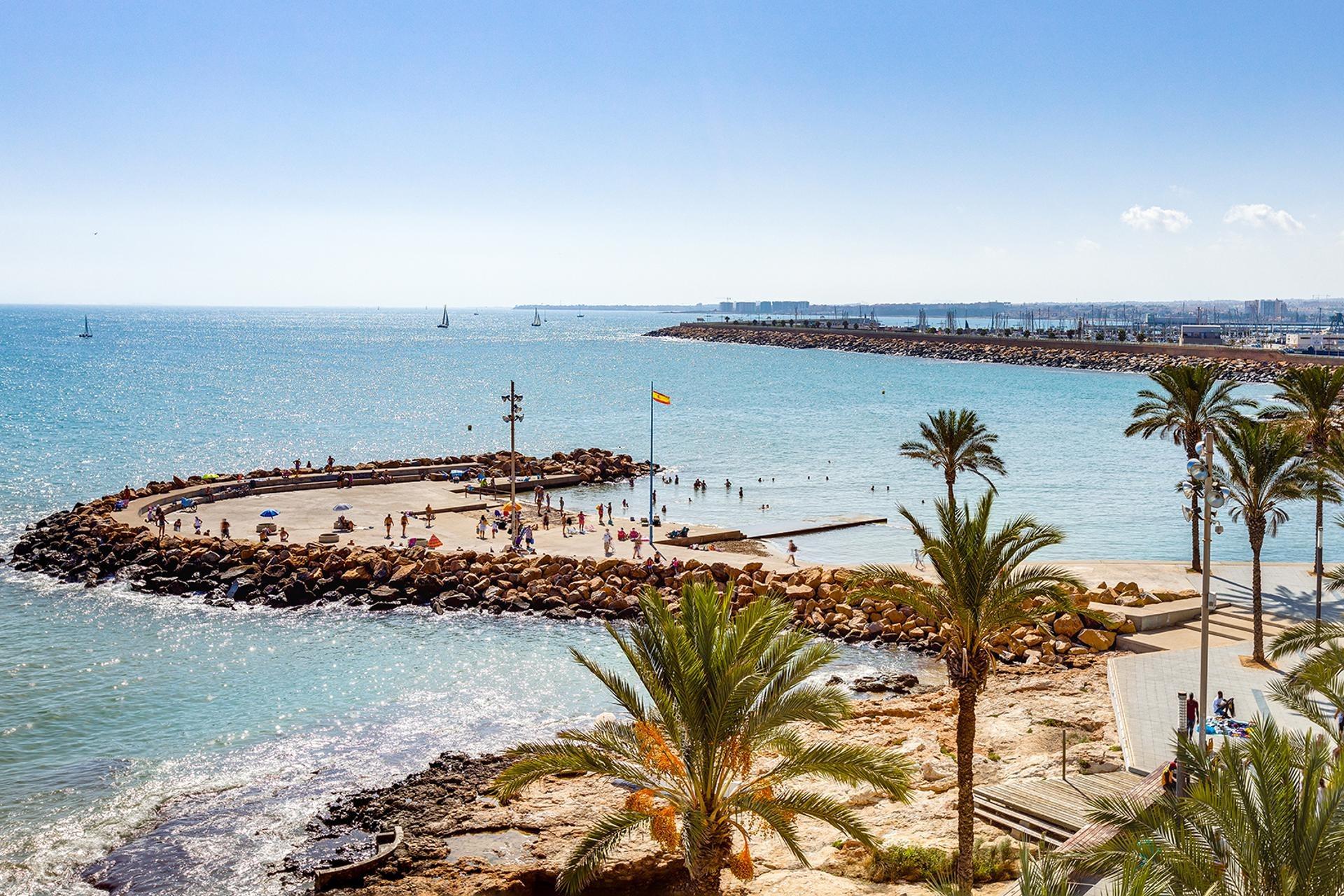 Apartment for Sale in Torrevieja, Alicante