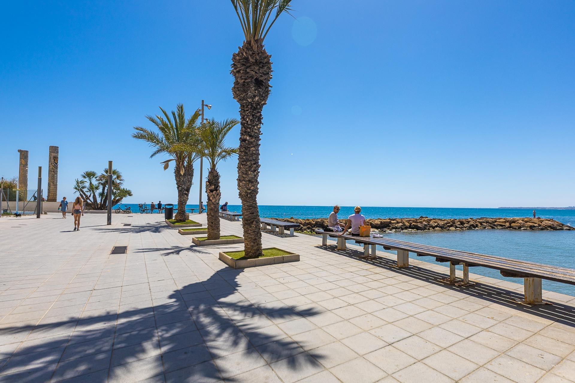 Apartment for Sale in Torrevieja, Alicante