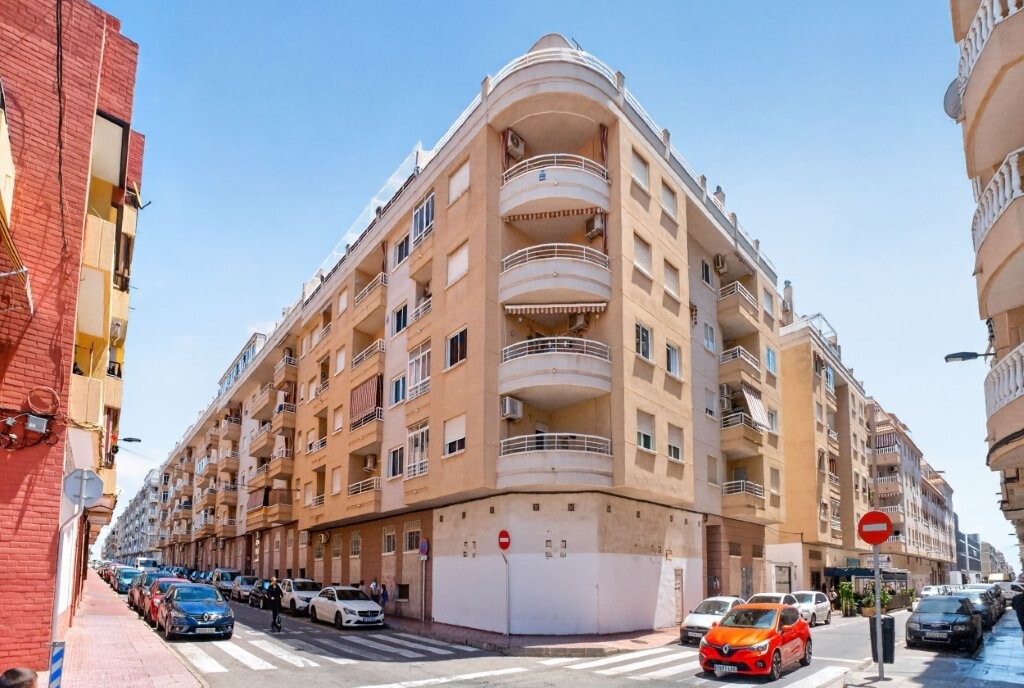Apartment for Sale in Torrevieja, Alicante