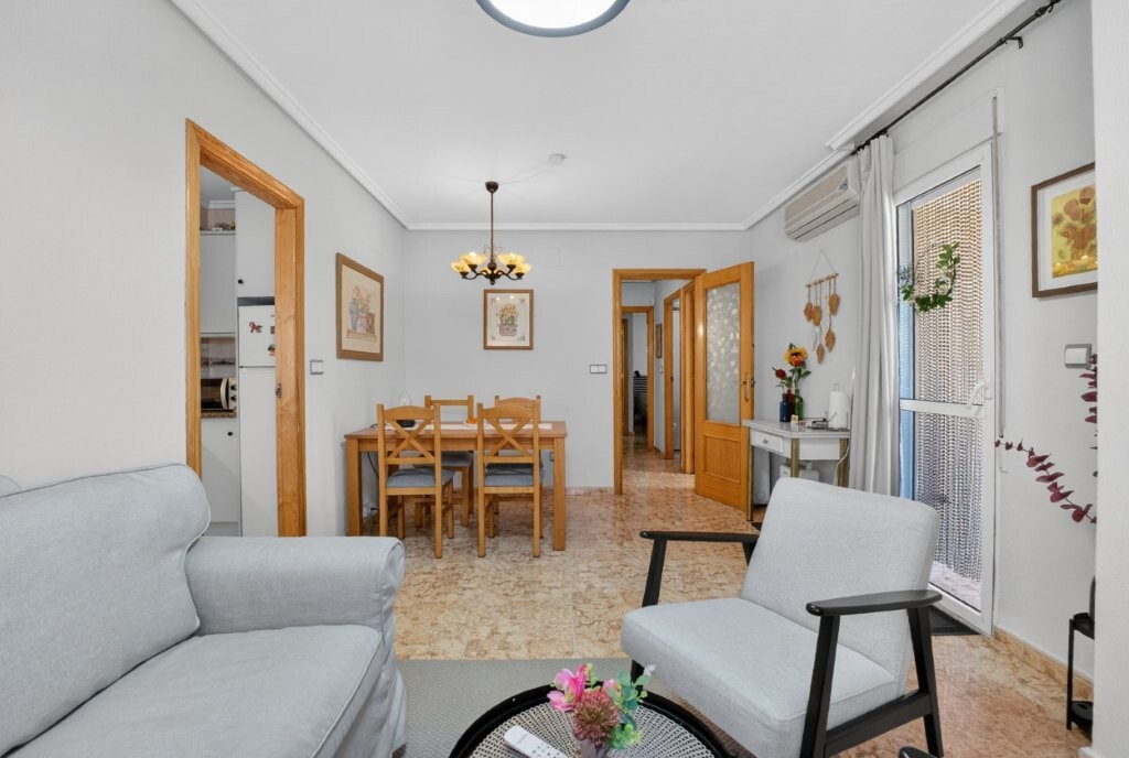 Apartment for Sale in Torrevieja, Alicante