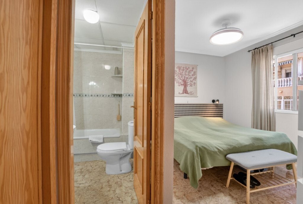 Apartment for Sale in Torrevieja, Alicante