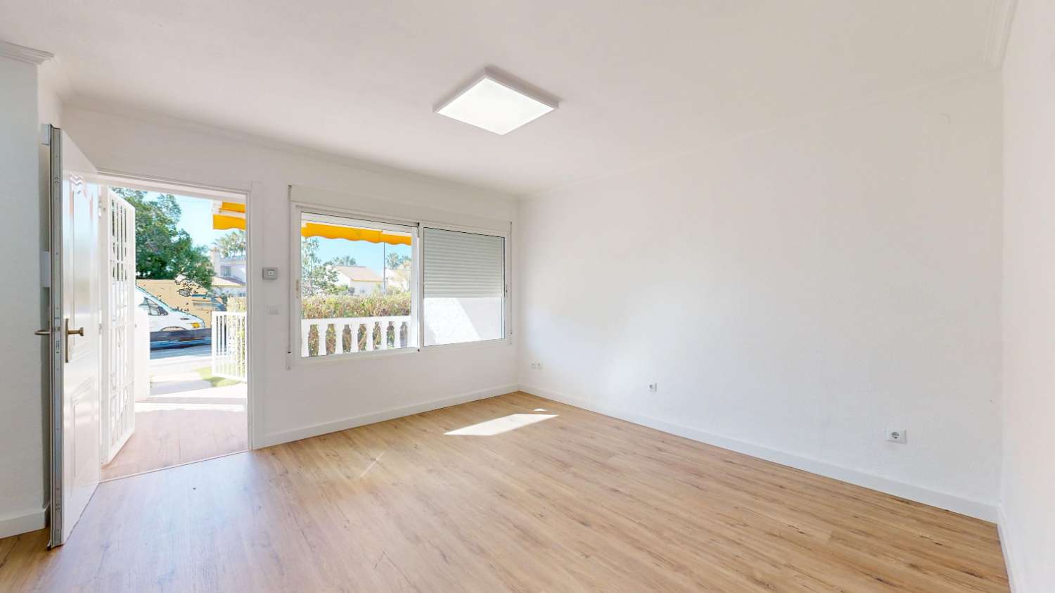 Bungalow for Sale in Orihuela, Alicante