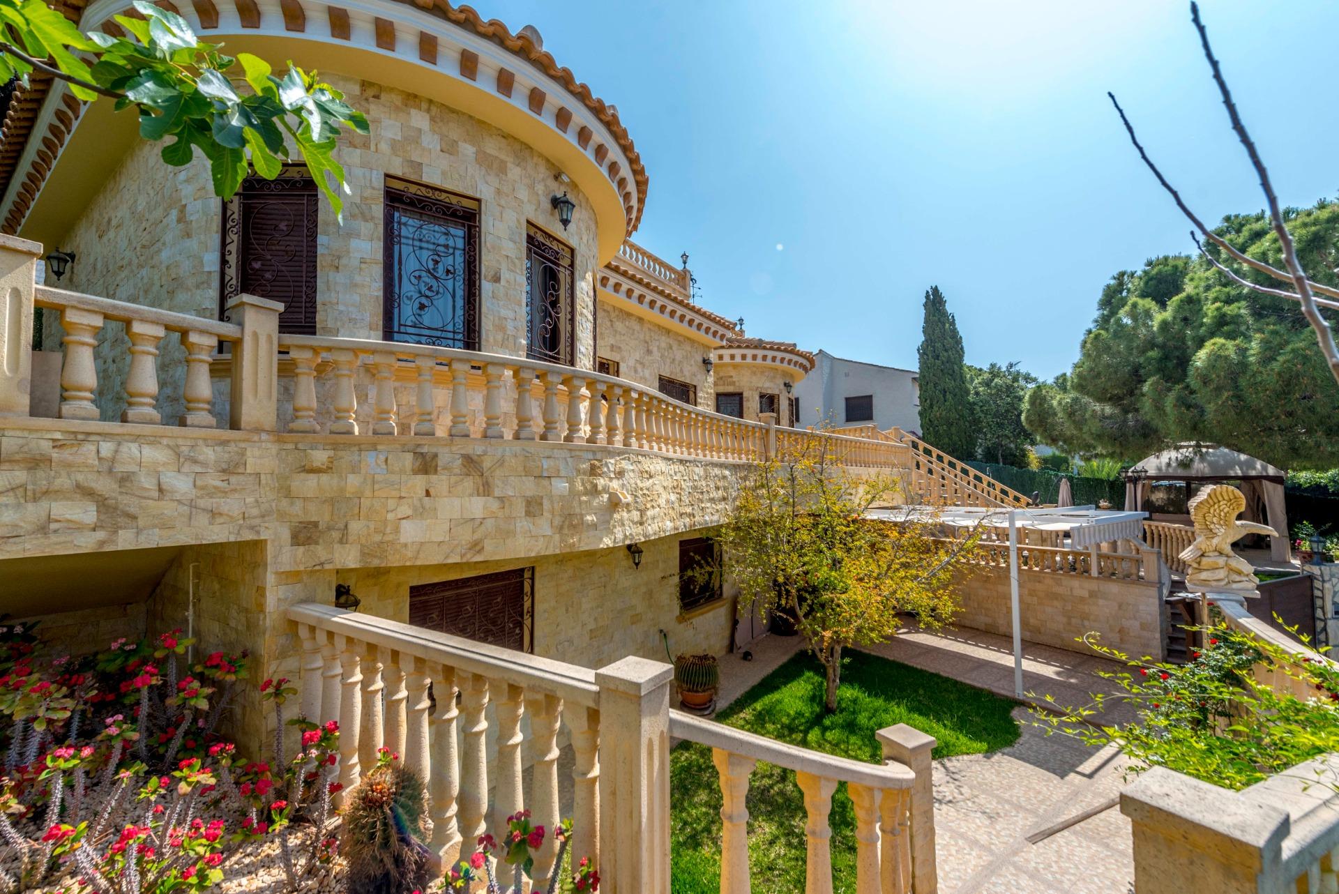 Duplex for Sale in Torrevieja, Alicante