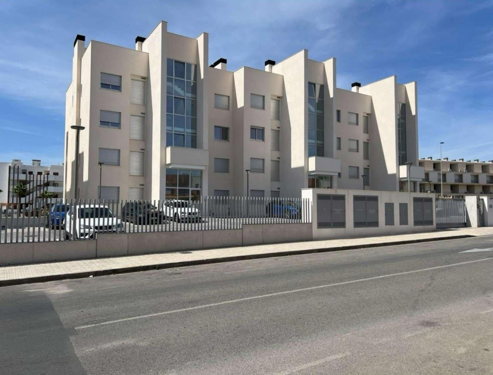 Apartment for Sale in Villamartin, Alicante