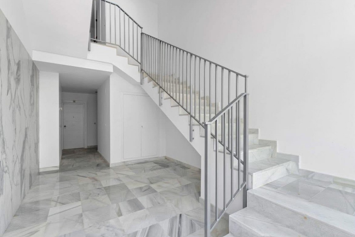 Apartment for Sale in Villamartin, Alicante