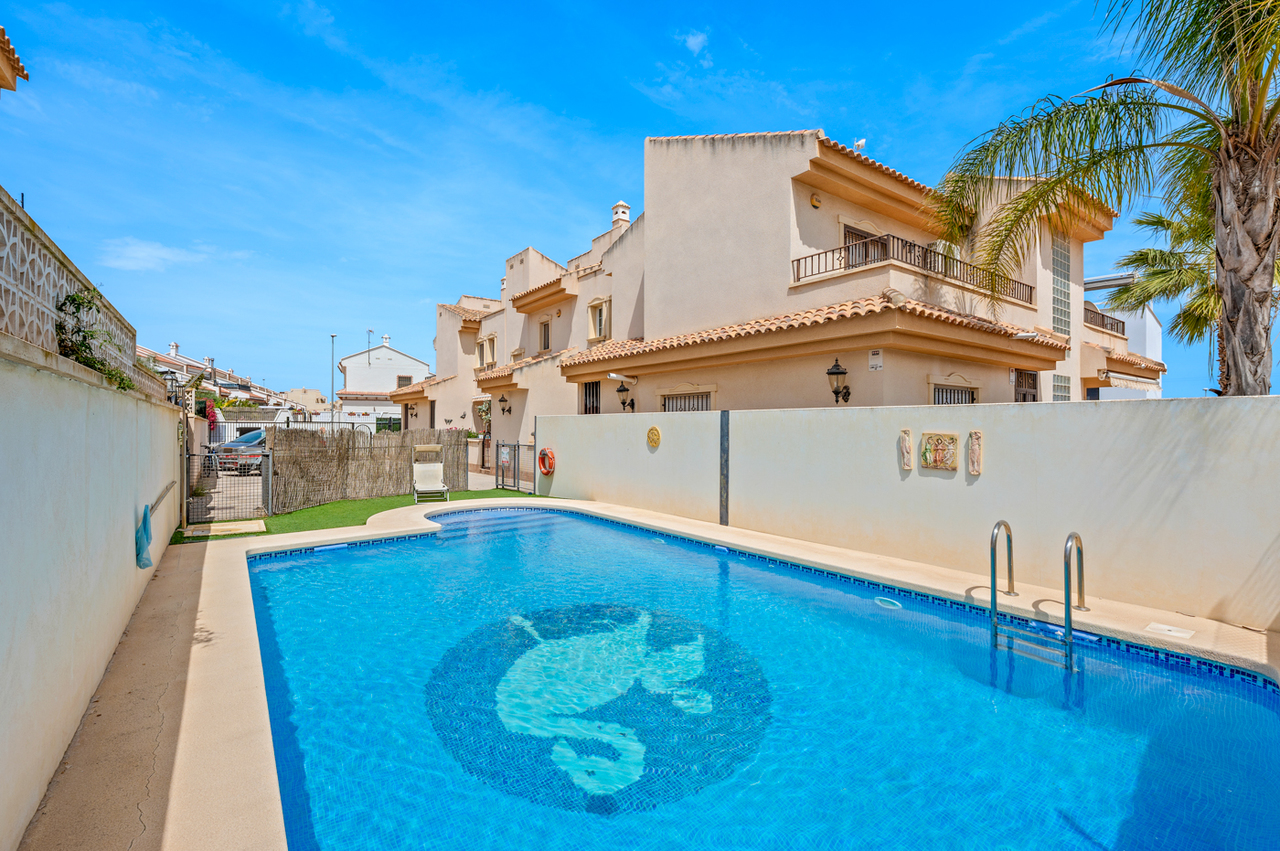 26t971j0639 Town House for Sale in San Miguel de Salinas, Alicante