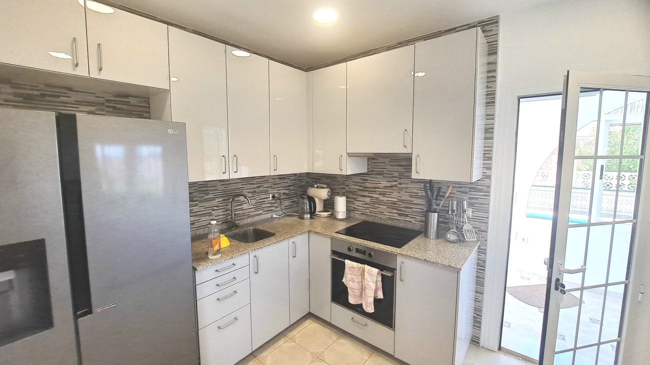 Villa for Sale in San Miguel de Salinas, Alicante
