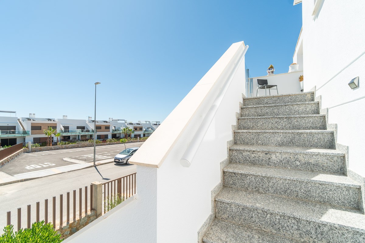 Bungalow for Sale in Vistabella Golf Entre Naranjos, Alicante