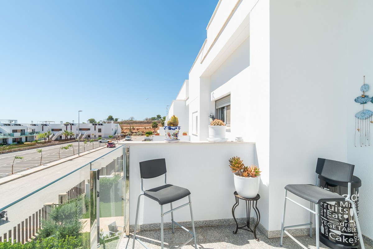 Bungalow for Sale in Vistabella Golf Entre Naranjos, Alicante