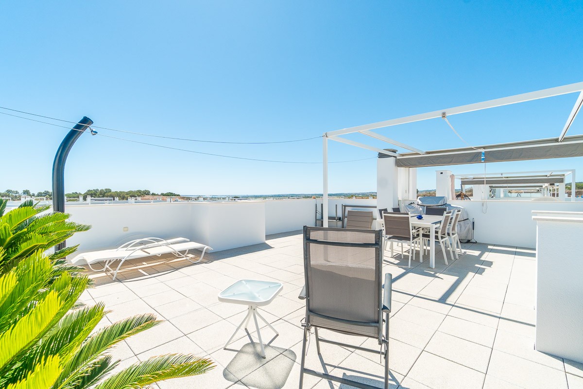 Bungalow for Sale in Vistabella Golf Entre Naranjos, Alicante