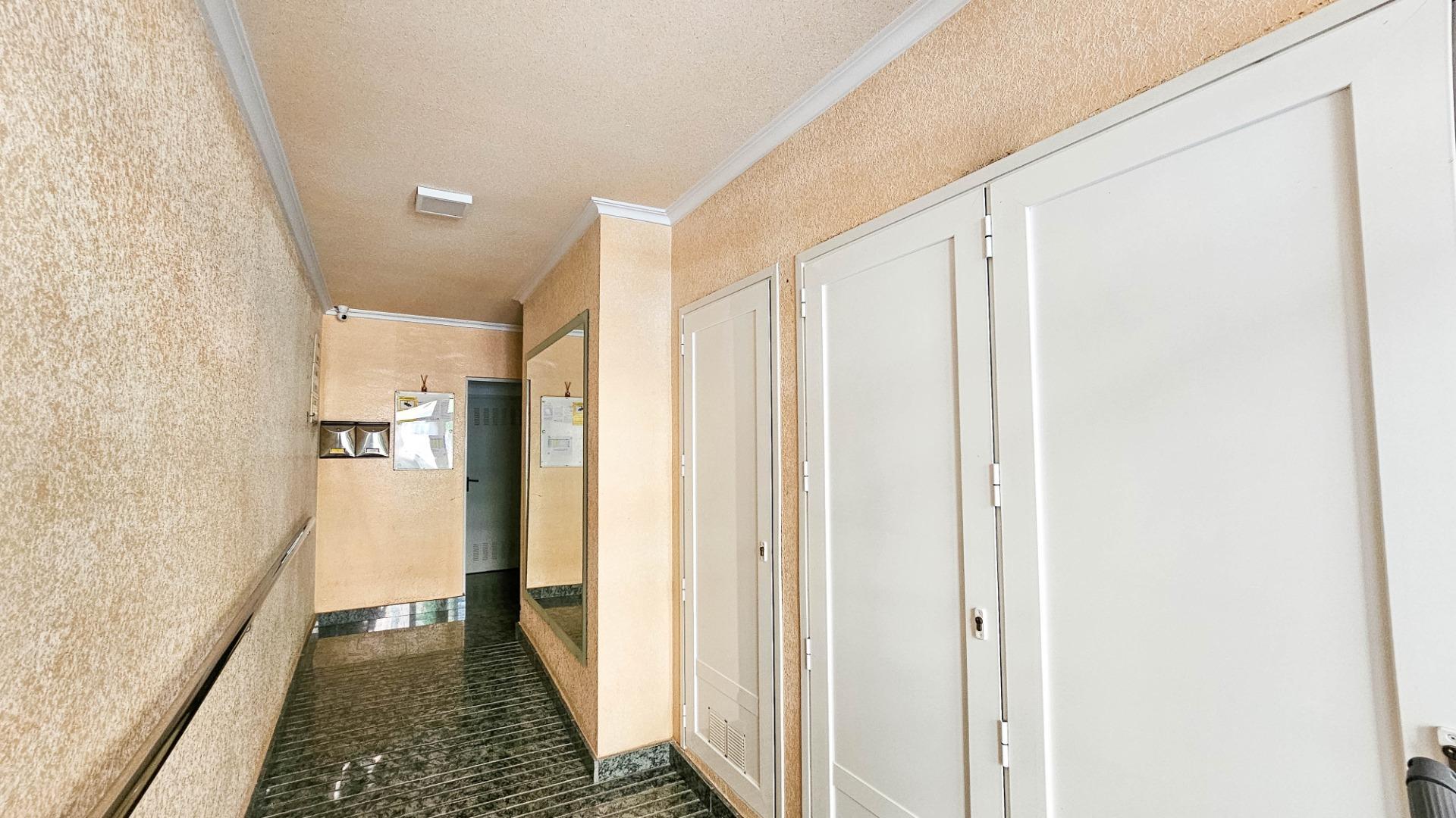 Apartment for Sale in Almoradi, Alicante