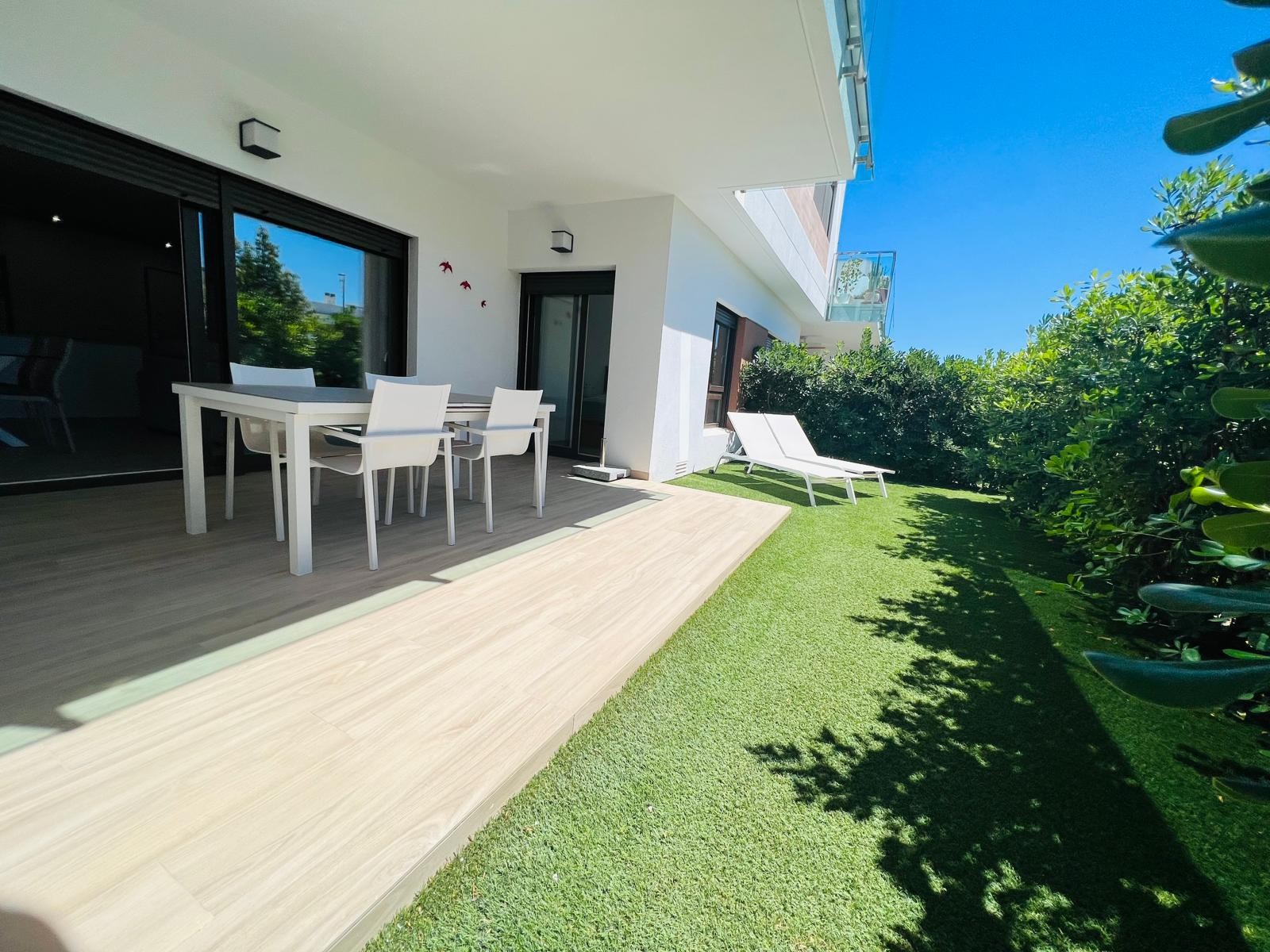 Apartment for Sale in Vistabella Golf Entre Naranjos, Alicante