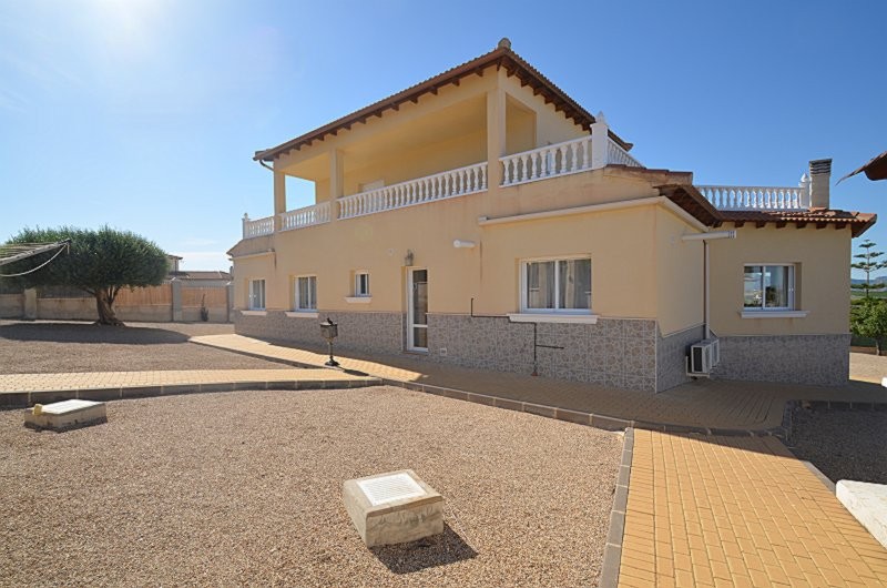 Villa for Sale in Campos del Río, Murcia