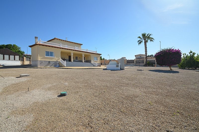 Villa for Sale in Campos del Río, Murcia