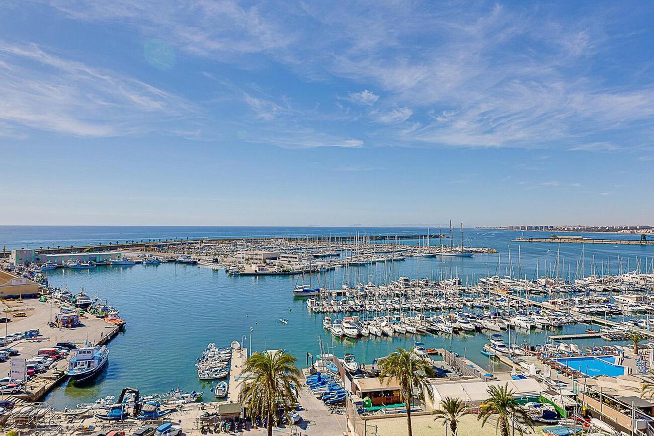 Bungalow for Sale in Torrevieja, Alicante