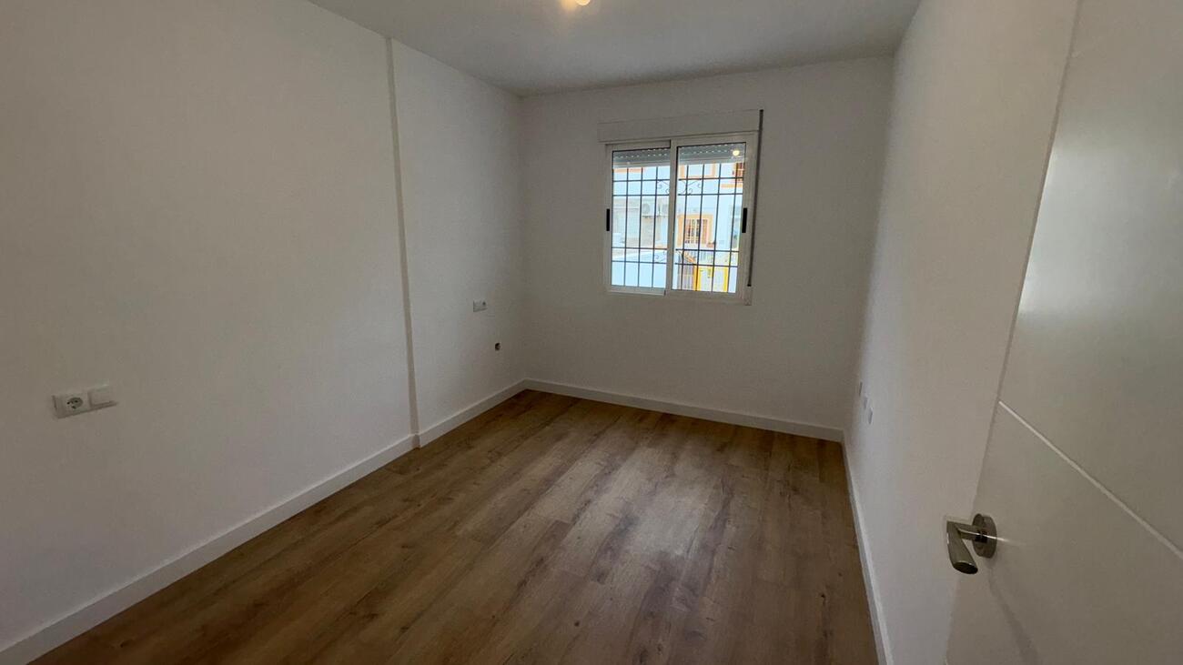 Bungalow for Sale in Torrevieja, Alicante