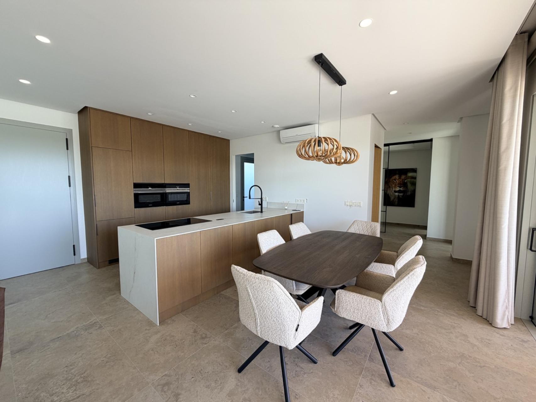 Villa for Sale in Benijofar, Alicante
