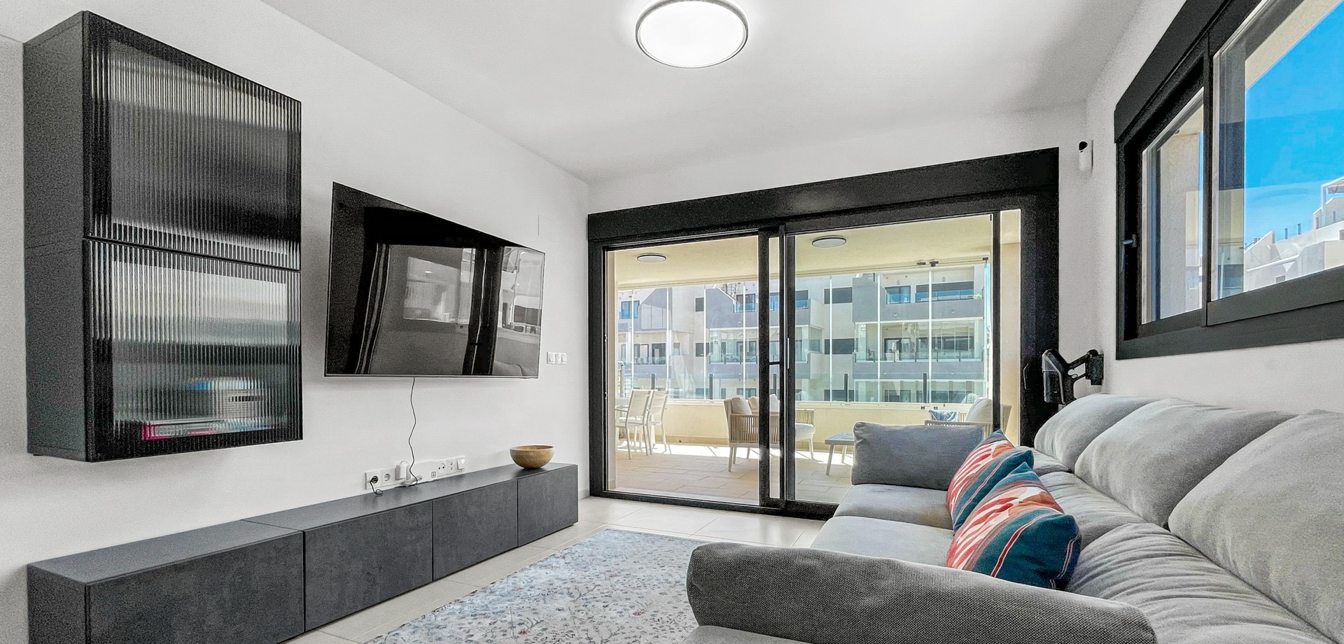 746011_xl Apartment for Sale in Orihuela Costa, Alicante