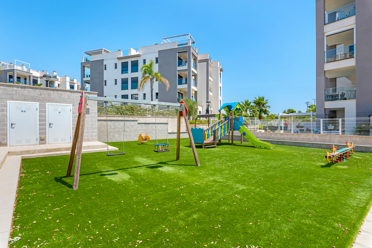 Apartment for Sale in Villamartin, Alicante