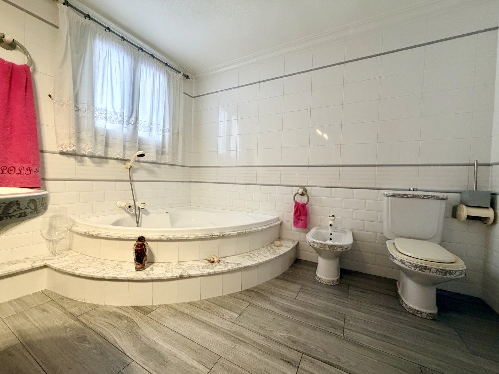 Town House for Sale in Formentera del Segura, Alicante